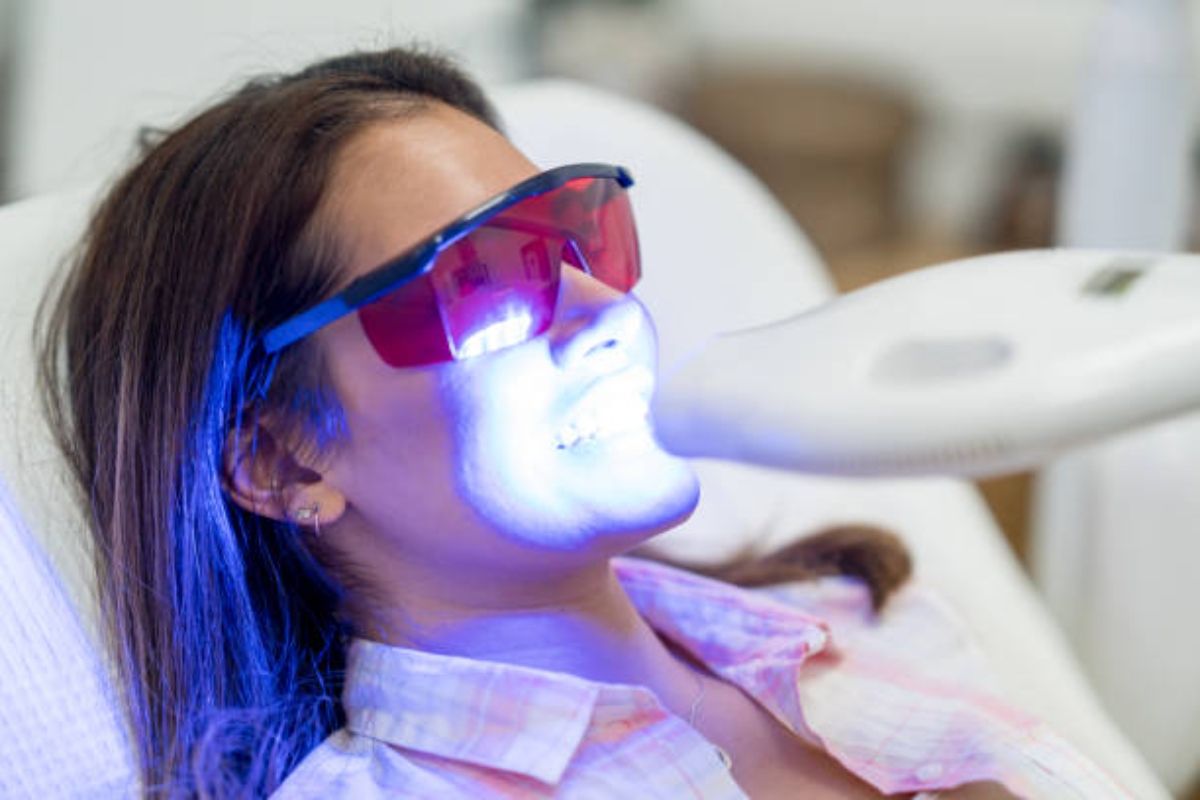 how to choose the best teeth whitening treatment
